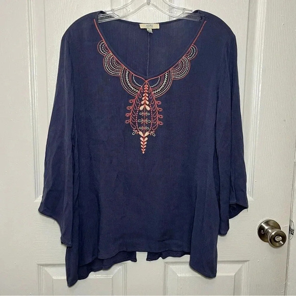 KORI AMERICA Navy Embroidered Boho sleeves top | size large - Picture 1 of 6